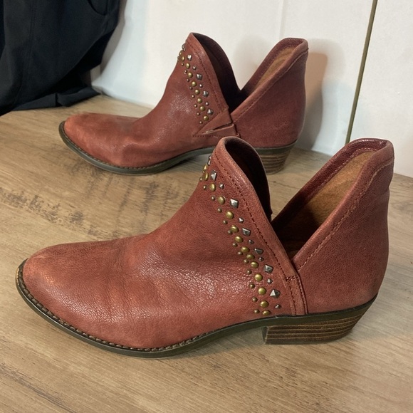 Lucky Brand Studded Red Brown Ankle Booties - western boho - 6.5 - Picture 4 of 8